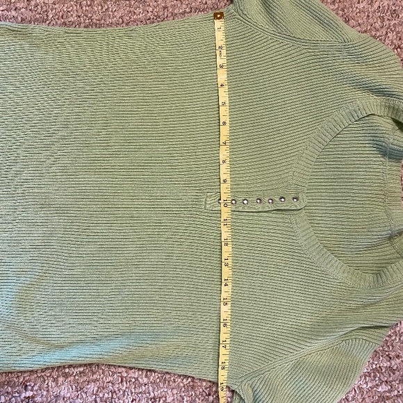 Long Sleeve Green Ribbed Top 2X - Picture 4 of 5